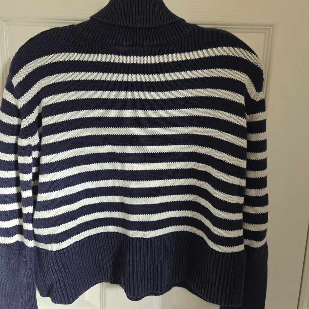 GAP Kids L. Navy and White Striped Sweater, Cropped, Boxy, Nautical, Fisherman